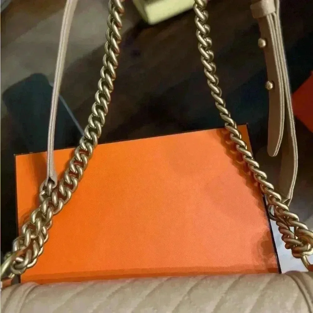 CHANEL New full set in hard to find color. Chanel medium boy bag